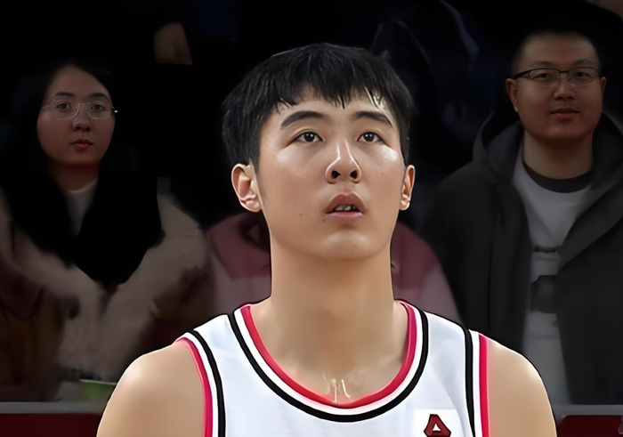 广东队年轻球员出场时间骤减 杜锋保守用人引争